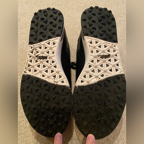 Like new, worn once! Skechers Go Golf shoes, size 11.5, black. - Picture 5 of 7